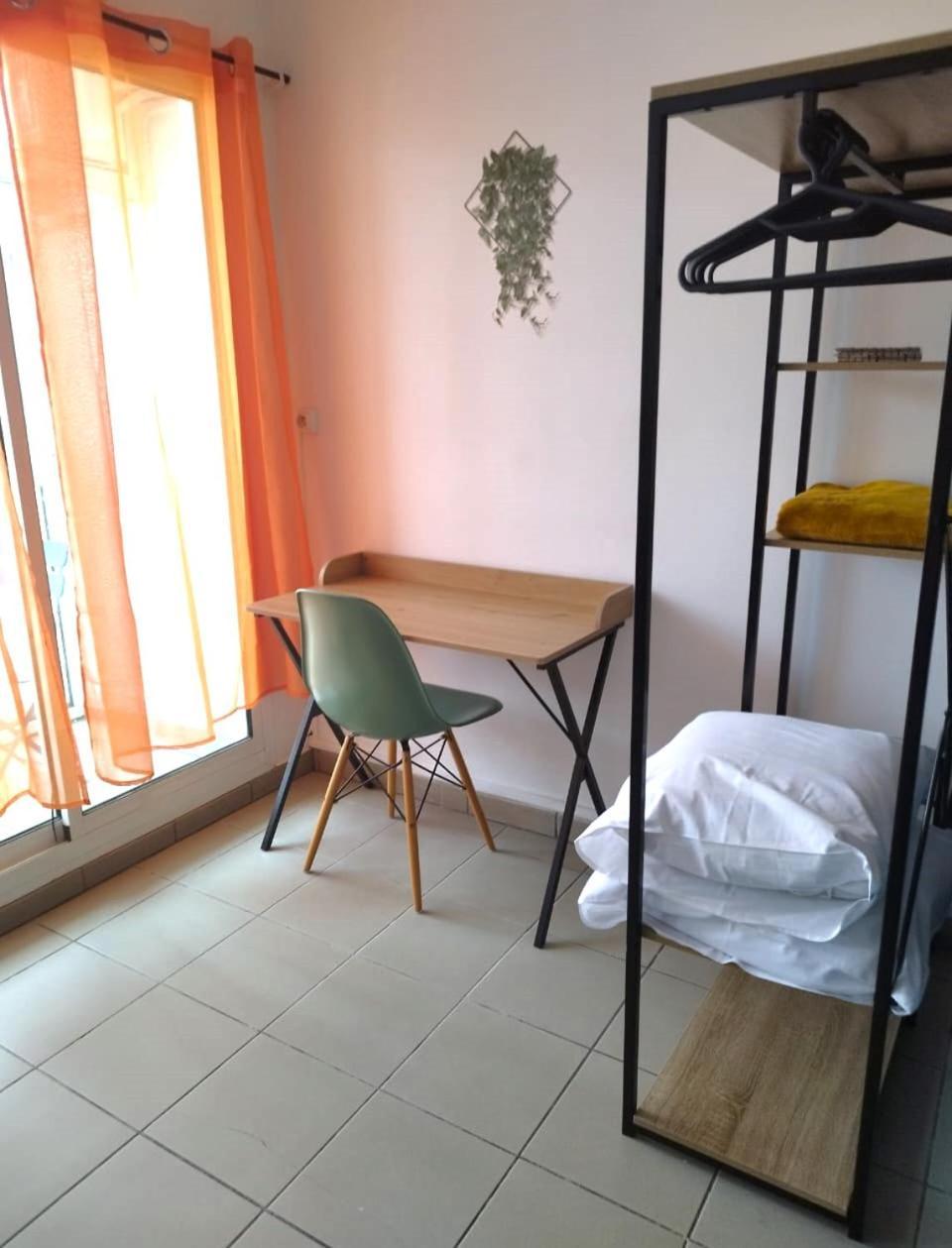 סיינט דניס Comme Chez Soi - Studio Tout Equipe - By Sister Home מראה חיצוני תמונה